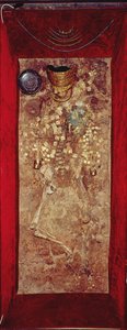 Mumie mit Goldkrone und Grabbeigaben von Scythian